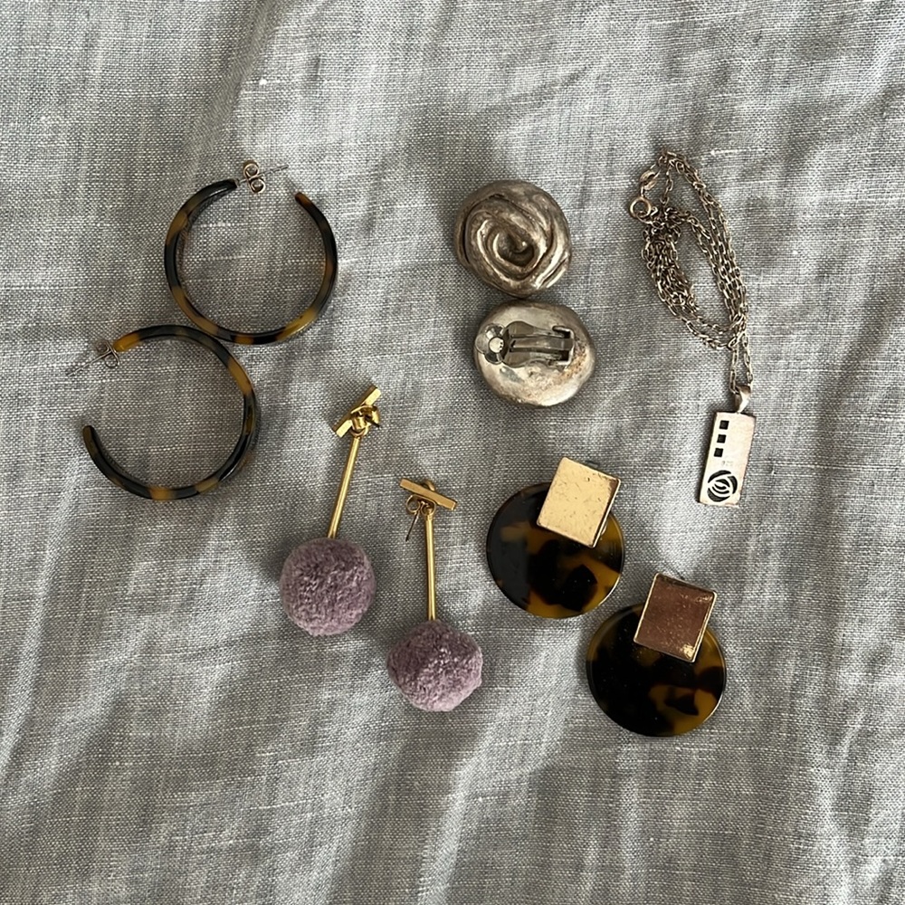 Assorted Jewelry